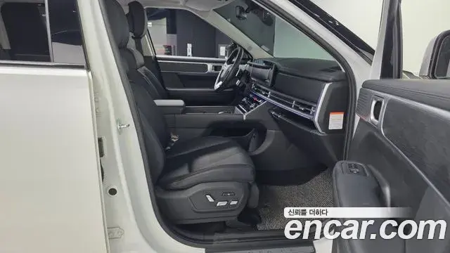 Hyundai Santa Fe 2025 — Photo 17/20