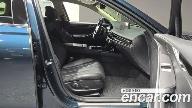 Genesis G80 2022 — Photo 15/20