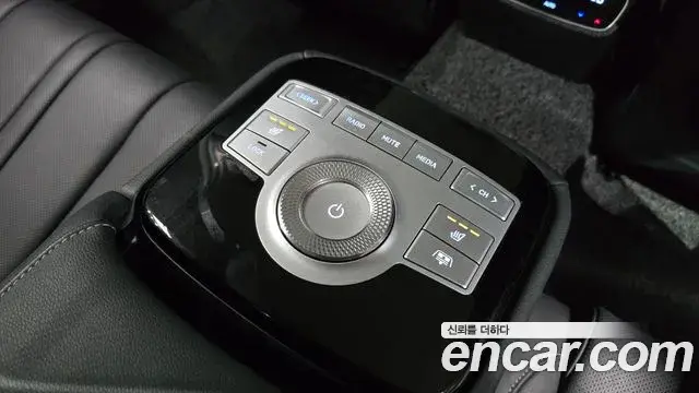 Genesis G80 2022 — Photo 2/20