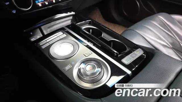 Genesis G80 2021 — ფოტო 15/33