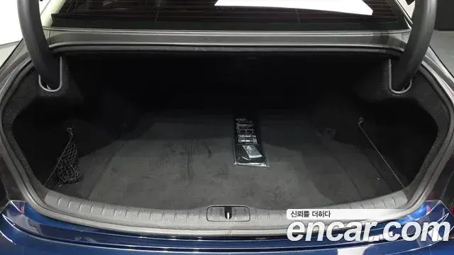 Genesis G80 2021 — ფოტო 30/33