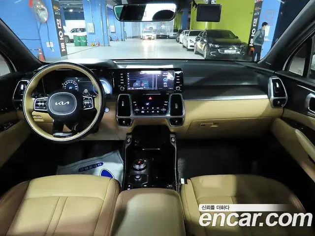 Kia Sorento 2022 — Photo 13/20