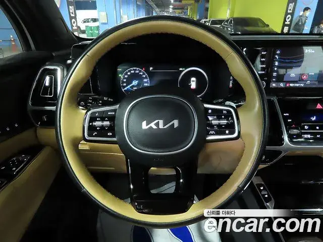 Kia Sorento 2022 — Photo 2/20