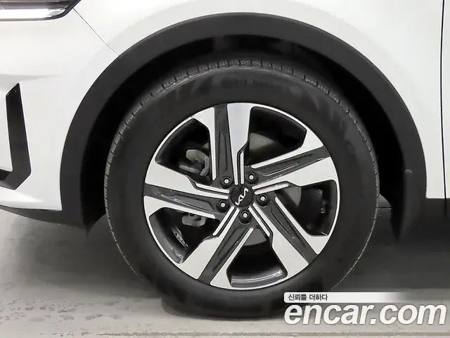 Kia Sorento 2022 — Photo 18/20