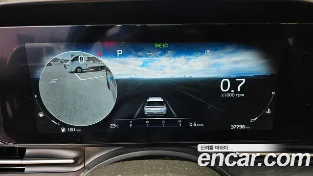 Kia Carnival 2023 — ფოტო 1/20