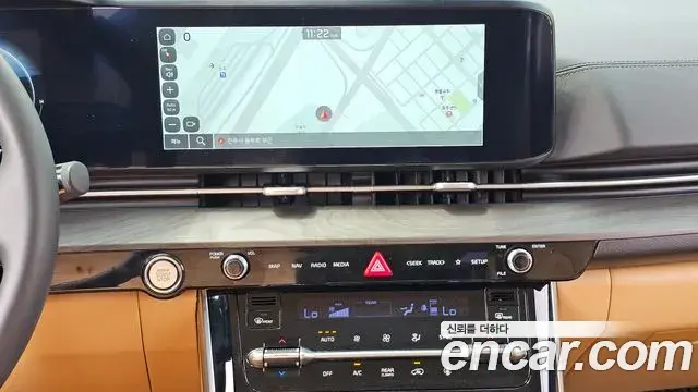 Kia Carnival 2023 — ფოტო 2/20