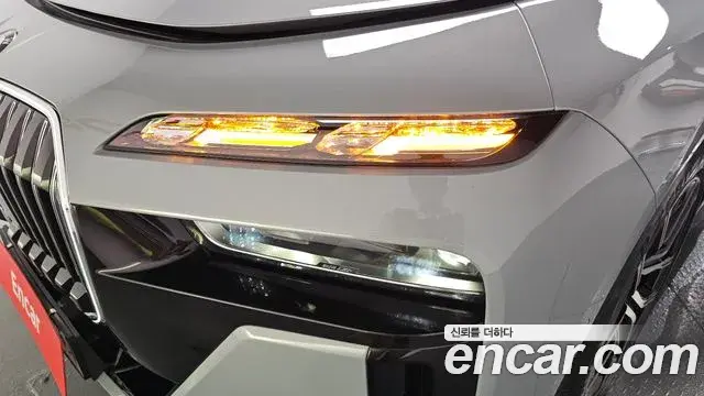 BMW 7 Series 2023 — ფოტო 14/40