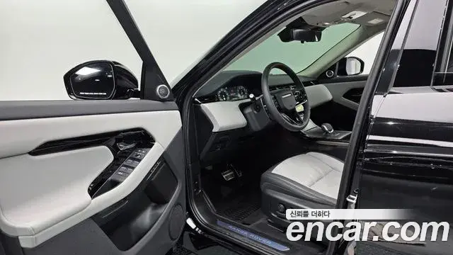 Land Rover Range Rover Evoque 2025 — Фото 10/20