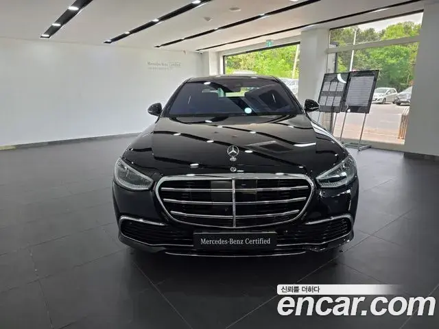 Mercedes-Benz S-Class 2025 — ფოტო 8/20
