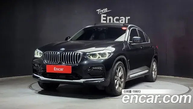 BMW X4 2021 — Photo 25/30