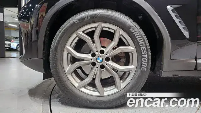 BMW X4 2021 — Photo 5/30