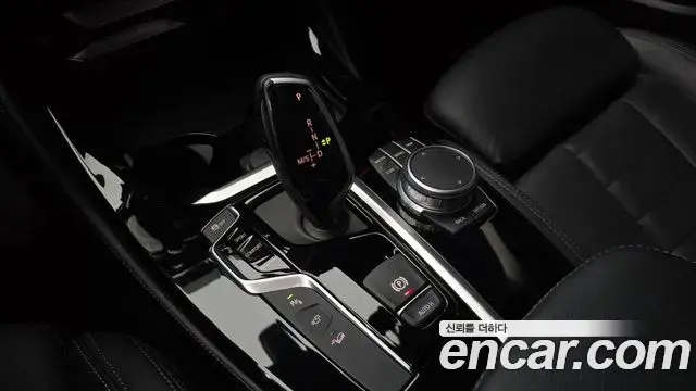 BMW X4 2021 — Photo 11/30