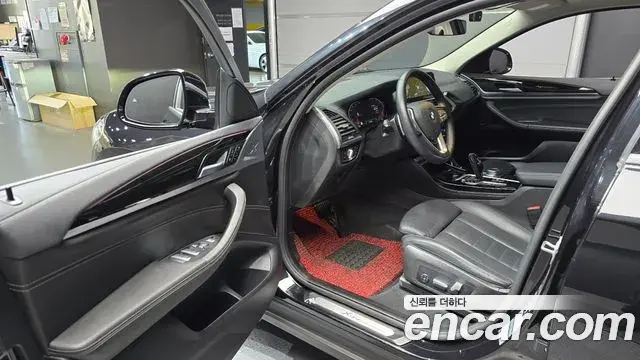 BMW X4 2021 — Photo 27/30