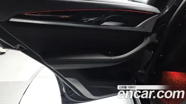 BMW X4 2021 — Photo 3/30