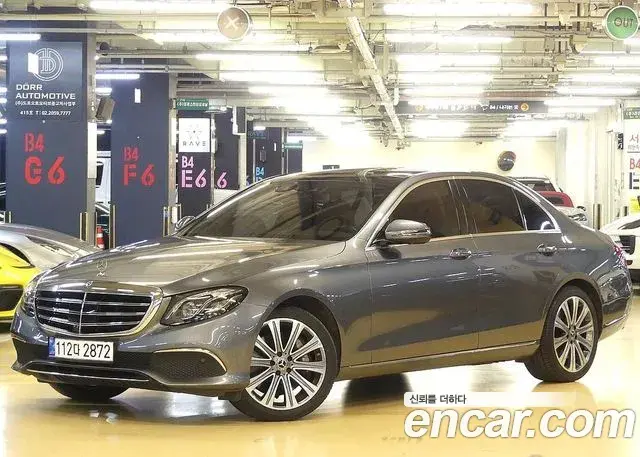 Mercedes-Benz E-Class 2019 — Photo 14/20