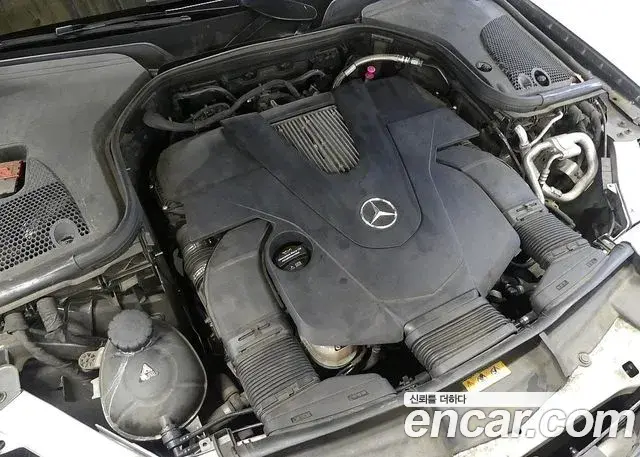Mercedes-Benz E-Class 2019 — Photo 2/20