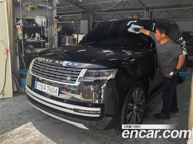 Land Rover Range Rover 2024 — Photo 3/20