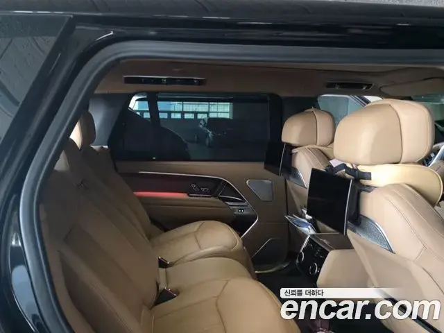 Land Rover Range Rover 2024 — Photo 5/20