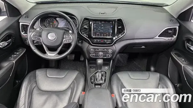 Jeep Cherokee 2021 — Şəkil 23/32