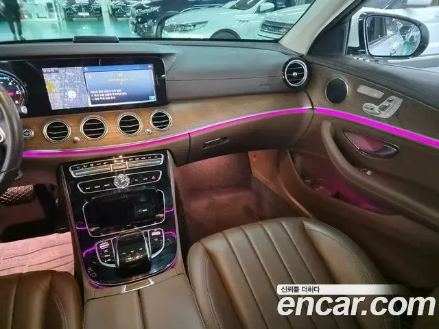 Mercedes-Benz E-Class 2019 — Şəkil 7/20