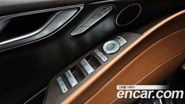 Genesis Electrified G80 2021 — Фото 15/20
