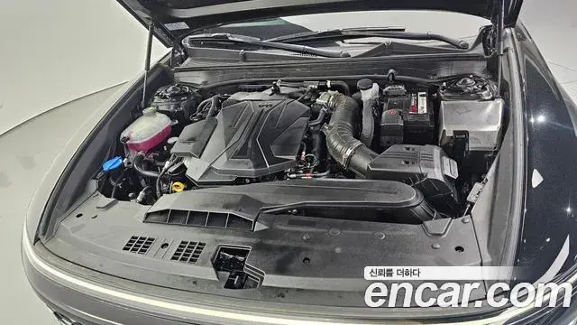 Hyundai Grandeur 2023 — Фото 6/20