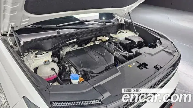 Hyundai Santa Fe 2023 — Şəkil 2/24