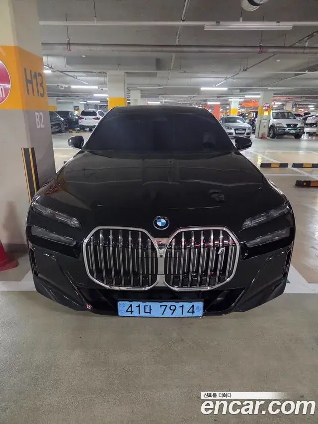 BMW i7 2024 — ფოტო 2/7