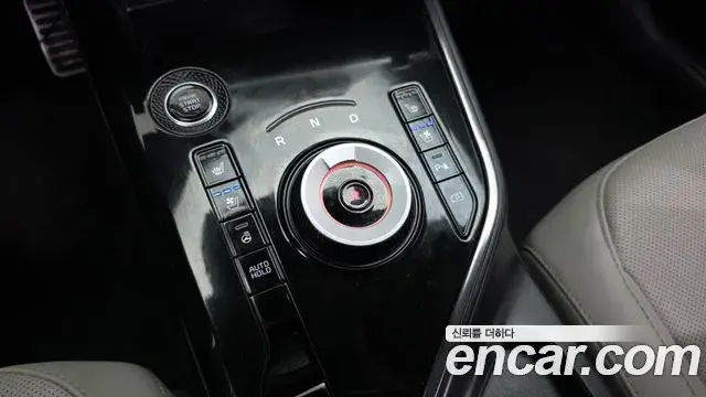 Kia Niro 2022 — Фото 9/20