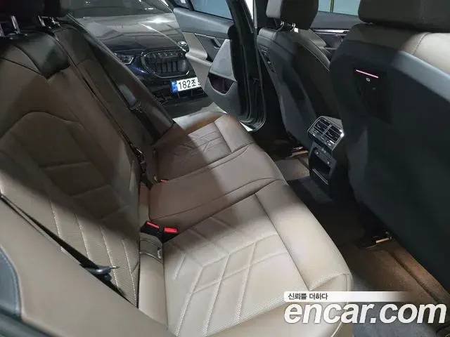 BMW 5 Series 2025 — Şəkil 14/20