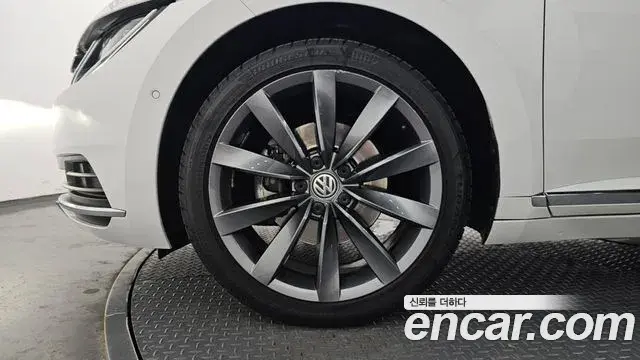 Volkswagen Arteon 2020 — ფოტო 20/20