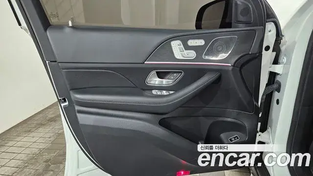 Mercedes-Benz GLE-Class 2023 — Фото 15/20