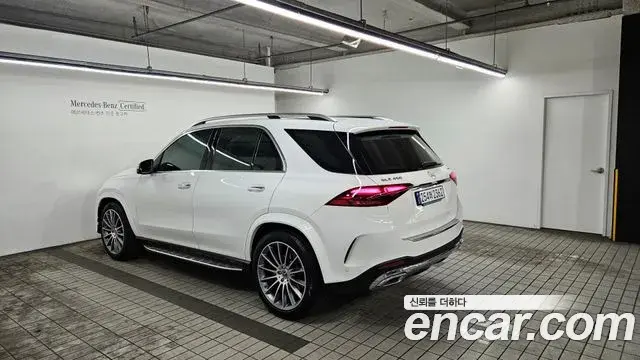 Mercedes-Benz GLE-Class 2025 — Фото 1/20