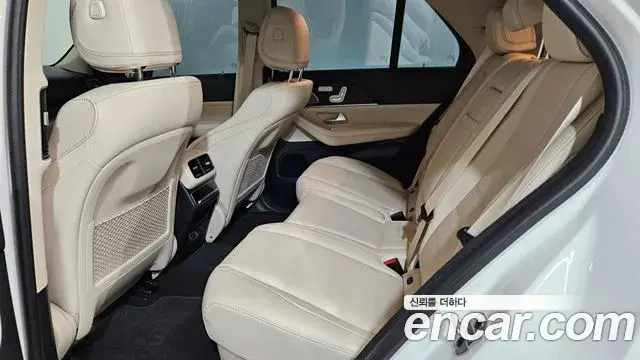 Mercedes-Benz GLE-Class 2025 — Фото 9/20
