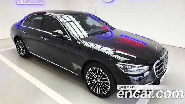 Mercedes-Benz S-Class 2021 — ფოტო 4/20
