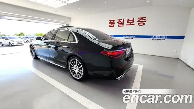 Mercedes-Benz S-Class 2021 — ფოტო 18/20