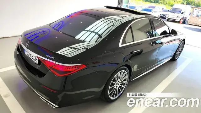 Mercedes-Benz S-Class 2021 — ფოტო 15/20