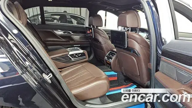 BMW 7 Series 2018 — Şəkil 2/20