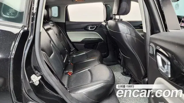 Jeep Compass 2022 — Photo 25/38
