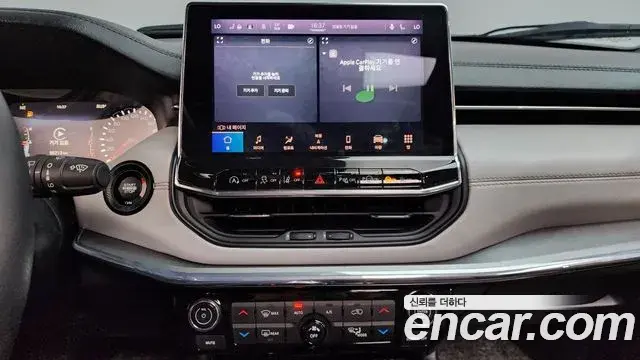 Jeep Compass 2022 — Photo 30/38