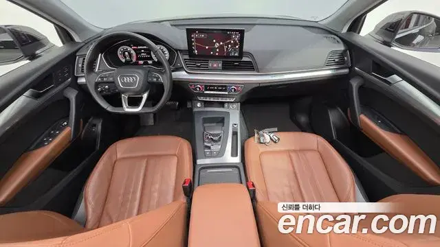 Audi Q5 2023 — Şəkil 20/32