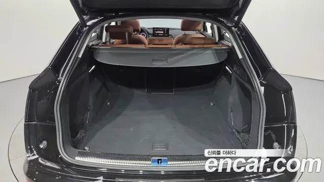 Audi Q5 2023 — Şəkil 6/32
