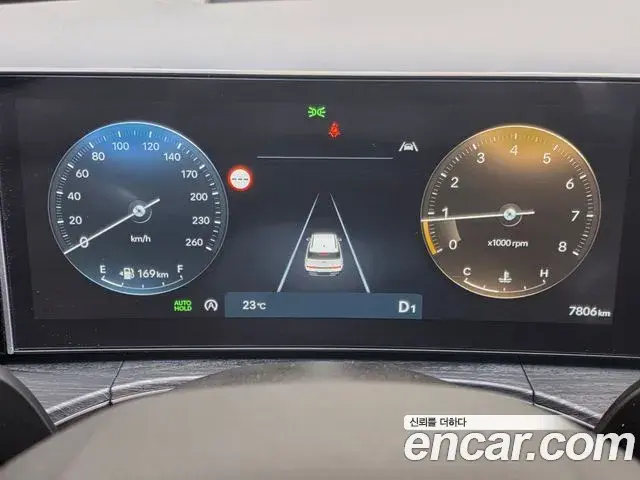 Hyundai Santa Fe 2025 — Фото 8/17