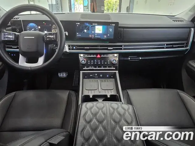 Hyundai Santa Fe 2025 — Фото 9/17