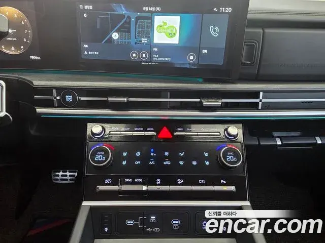 Hyundai Santa Fe 2025 — Фото 12/17