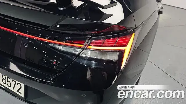 Hyundai The New Avante Hybrid 2021 — Şəkil 13/33
