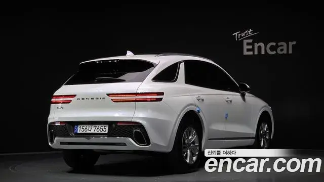 Genesis GV70 2023 — Photo 18/31