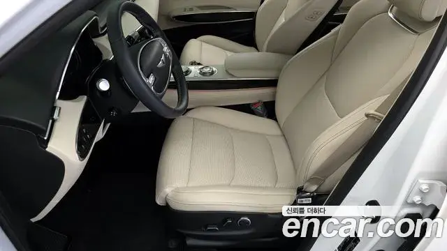 Genesis GV70 2023 — Photo 29/31