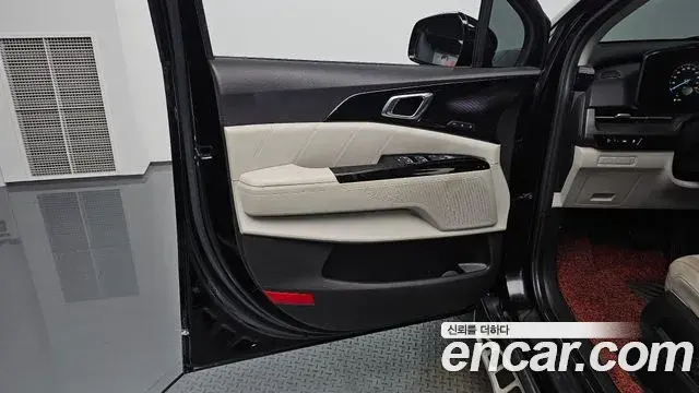 Kia Carnival 2020 — Şəkil 34/36