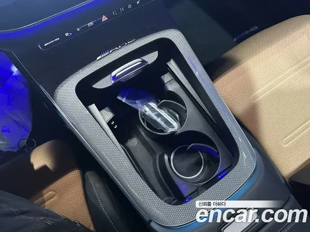 Mercedes-Benz E-Class 2025 — Photo 17/20